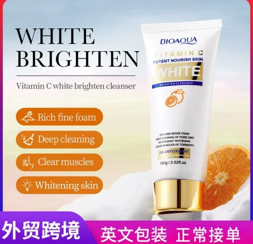 فوم شست و شوی صورت روشن کننده ویتامین سی